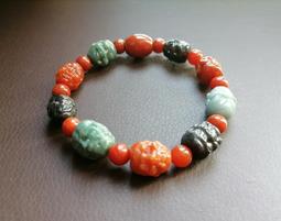 和田玉 玉石 收藏 -老翡翠玉石雕刻的手鐲，玉質油潤細膩，圈口，61.2條寬，11.9mm直徑民間收藏品，明清時 歷史價格詳細信息