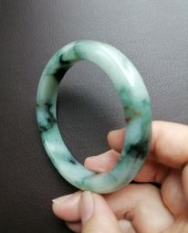 白底青翡翠手鐲，約55x11x11，可戴到正圈57，底子白凈 和田玉 玉石 收藏 -2825 歷史價格詳細信息