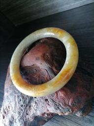 老和田玉圓條金剛手鐲44186 歷史價格詳細信息