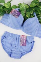 天空藍素面百搭牛仔褲 歷史價格詳細信息