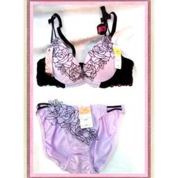 bc罩杯日系成套顯胸厚墊內衣【1777】日系甜心教主圓點爆乳集中托高爆乳萊卡女流行包臀中低腰三角褲 歷史價格詳細信息