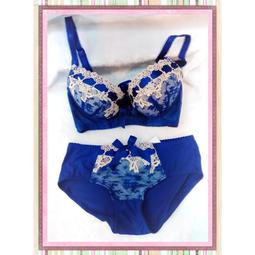 bc罩杯日系成套顯胸厚墊內衣【1777】日系甜心教主圓點爆乳集中托高爆乳萊卡女流行包臀中低腰三角褲 歷史價格詳細信息