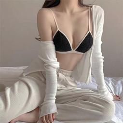 台灣現貨聚攏文胸露背女式文胸低胸性感低胸文胸露背婚禮內衣隱形無縫深 U 內衣 D376 歷史價格詳細信息