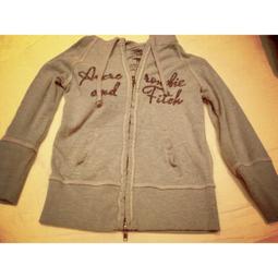 美國真品 A&F Abercrombie &Fitch 圓領白底印刷圓章圖案 S號 短T恤上衣 免運費 愛Coach包包 歷史價格詳細信息