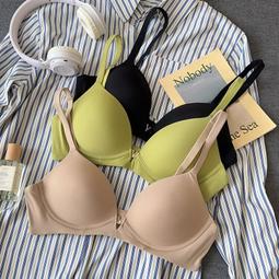 台灣現貨「MOJITO」姿意鋪灑‧薄款蕾絲小胸集中性感鏤空軟鋼圈加寬收副乳成套內衣+內褲組(4色選) B-D罩 歷史價格詳細信息