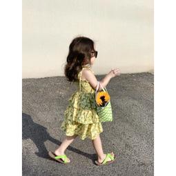 女童藍底碎花泳衣2023新款小女孩溫泉沙灘遊泳洋派小碎花連身泳裝 歷史價格詳細信息