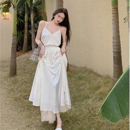 台灣現貨實拍現貨 吊帶洋裝 時髦性感低胸顯胸大腰部鏤空露背氣質優雅連衣裙長裙 長裙洋裝 度假沙灘吊帶裙 辣妹性感夜店洋裝 歷史價格詳細信息