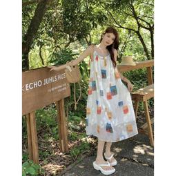 ［台灣現貨］夏季碎花荷葉邊V領泡泡袖襯衣遮肚顯瘦小裙擺百搭娃娃衫短袖上衣。顏色：藍碎花色。尺寸：L，XL，2XL。 歷史價格詳細信息