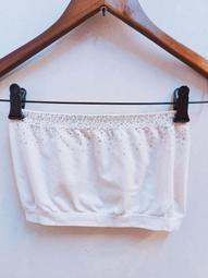 【二手衣櫃】白色優雅毛帽 麻花造型針織毛帽 保暖毛線帽 韓國流行 毛帽 保暖針織毛線 堆堆帽 針織帽 1121231 歷史價格詳細信息