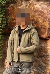 火星人} XL 號 New Balance Challenge 男排汗運動運動短袖緊身上衣打底內衣 NB 紐巴倫 歷史價格詳細信息