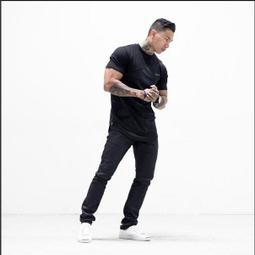 L01030 肌肉小子 LIVE FIT LVFT大字母 束口褲 運動褲 健身 健力 健美-(焦點服飾) 歷史價格詳細信息