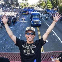 貳拾肆棒球-美國帶回職棒大聯盟MLB 洛杉磯道奇隊大谷翔平著用恐龍Tee 球員工會正式授權商品 歷史價格詳細信息