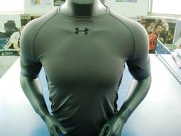 "綠野運動廠"2013最新款原裝進口UNDER ARMOUR HG FLYWEIGHT輕量化短袖上衣,超輕超排汗~透氣防臭,半修身版型~ 歷史價格詳細信息