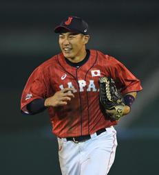 日本帶回，高質感雪花型設計似珍珠鑲鑽別針胸針，很可愛喔！低價起標無底價！本商品免運費！ 歷史價格詳細信息