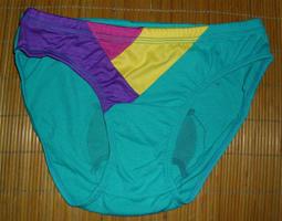 周大福 三色幸運草18K金耳環 歷史價格詳細信息