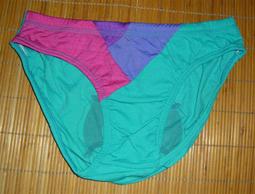 周大福 三色幸運草18K金耳環 歷史價格詳細信息