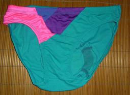 周大福 三色幸運草18K金耳環 歷史價格詳細信息