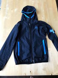 正日版 Under Armour 棒球 本壘金標 男用 V領長袖上衣 運動防風衣 黑色系 Size: MD (稀有品) 歷史價格詳細信息