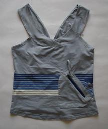 義大利品牌［FILA kids］男童運動風棕色長袖立領棉T(編號0718) ~120CM 歷史價格詳細信息