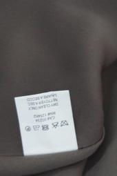 Halston Heritage 黑色彈性七分袖連身褲 原價1萬多 近全新 腰寬37-46公分 歷史價格詳細信息