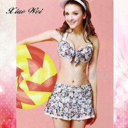 ☆小薇的店☆名人百貨專櫃品牌【性感V型美胸】時尚流行二件式比基尼泳裝特價2480元NO.Z14004(M) 歷史價格詳細信息