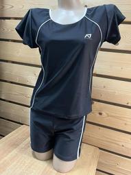 &bull;沙麗&bull;MIT台灣製&bull;大女長袖連身裙泳裝/泳衣(M.L.XL) 23122『贈泳帽+胸墊+免運』 歷史價格詳細信息