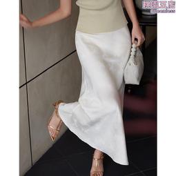 優雅質感中國風水墨手繪風淡雅蓮花玉飾吊環棉布側背包手提包-多款【AAA1124】預購 歷史價格詳細信息