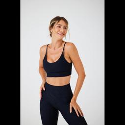 Onzie Braid Tank White 美背簍空造型背心 歷史價格詳細信息