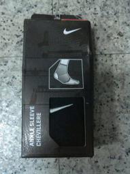 390元起標 UNIQLO X KAWS 最終聯名 藝術潮流短T DIOR 粉 街頭時尚爆款 歷史價格詳細信息