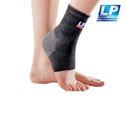 &quot;爾東體育&quot; LP 708CA 高透氣型開孔式護膝 護膝 穿脫式護膝 運動護膝 慢跑 籃球 請在PCHOME商店街下單 歷史價格詳細信息