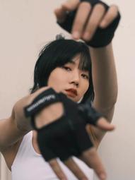 lululemon Uplift瑜伽防滑透氣運動手套訓練擼鐵健身騎行半指手套 歷史價格詳細信息