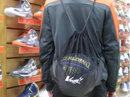 (缺貨勿下)molten 籃球 酷炫系列 (深溝12貼片七號球)(黑/灰)另賣 nike 斯伯丁 籃球袋 打氣筒 NBA 歷史價格詳細信息