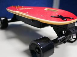 「一板DIY」北中南售後維修中心 滑板 電動滑板 閃光輪 多彩發光輪 elos可用 歷史價格詳細信息