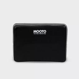 台灣現貨Speedo 普通扁平矽膠帽 100% 矽膠泳帽, 適用於成年男性或女性比賽和訓練帽。 歷史價格詳細信息