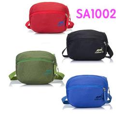 ～☆小潼店長☆～come in 〝要搶要快〞〝商品促銷中〞～☆知名品牌MARELLY旅行側背手拿包☆～ 歷史價格詳細信息