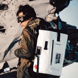 日本StreamTrail戶外防水包/雙肩背包/登山露營最新容量Dry Tank DX-18L 天空藍 歷史價格詳細信息