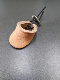 【弓城弓箭館】UMin 反絨牛皮護手 射箭護手 護具 牛皮護手  護手指 護虎口 護手腕 弓箭 傳統弓 反曲弓 歷史價格詳細信息