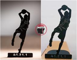 【神經玩具】現貨 NBA 球星 Jason Williams 國王隊 主場白 鐵製剪影擺飾 威廉斯 白色巧克力 歷史價格詳細信息