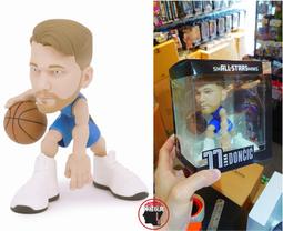 【神經玩具】現貨 NBA 球星 Jason Williams 國王隊 主場白 鐵製剪影擺飾 威廉斯 白色巧克力 歷史價格詳細信息