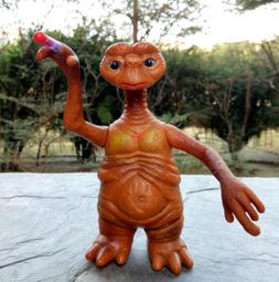 E.T. 外星人 20週年特輯 DTS雙碟版[DVD] 亨利湯瑪斯 彼得凱歐提 勞伯麥諾頓 茱兒芭莉摩 蒂華勒斯史東 主演[台灣正版] 歷史價格詳細信息