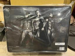 全新未拆  mezco 正義聯盟 戰術蝙蝠俠 蝙蝠俠 dc 非 超人 閃電俠 神力女超人 鋼骨 綠燈 金鋼狼 歷史價格詳細信息