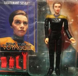 C-15 櫃 ：   2001 美職摔角 WWF NO WAY OUT 2 MOLLY HOLLY 莫莉&middot;霍莉　天貴 歷史價格詳細信息