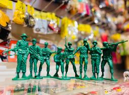 (I LOVE樂多)進口 綠兵原子筆 喜歡綠兵 玩具總動員 生存遊戲 美國大兵 陸軍的朋友可參考送人或自用喔 歷史價格詳細信息