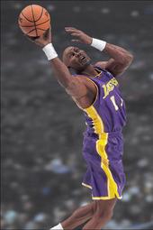 Karl Malone 1995-96 Fleer Tower of Power 1:54 ? 歷史價格詳細信息