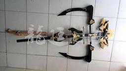 *代理訂製* 【龍廷小舖】LOL 英雄聯盟cosplay 道具 VI 菲艾 女警執法官 機械手 歷史價格詳細信息