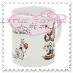 ♥小花花日本精品♥ Hello Kitty黑色蝴蝶結滿版後背包後背書包夾層多大容量輕便可水洗耐用方便41086209 歷史價格詳細信息