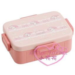 【Melody】日本製 美樂蒂 酷洛米 紫粉花朵款 彈蓋直飲水壺 隨身瓶 抗菌加工 800ML(附背帶) 歷史價格詳細信息