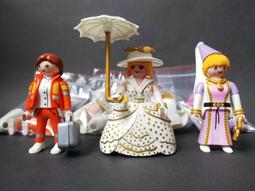 Playmobil 12 Piece Soccer Set 4703 Girl Figures NEW SEALED 歷史價格詳細信息