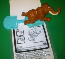 麥當勞 記憶麵包 ＋ 友誼鈴鐺 2個ㄧ組，50週年 哆啦a夢 愛作夢抱枕 歷史價格詳細信息