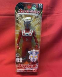 D-15櫃 ：  45周年  ULTRAMAN 超人力霸王載具收藏 5 科特隊專用車 迴力車　天富玩具店 歷史價格詳細信息